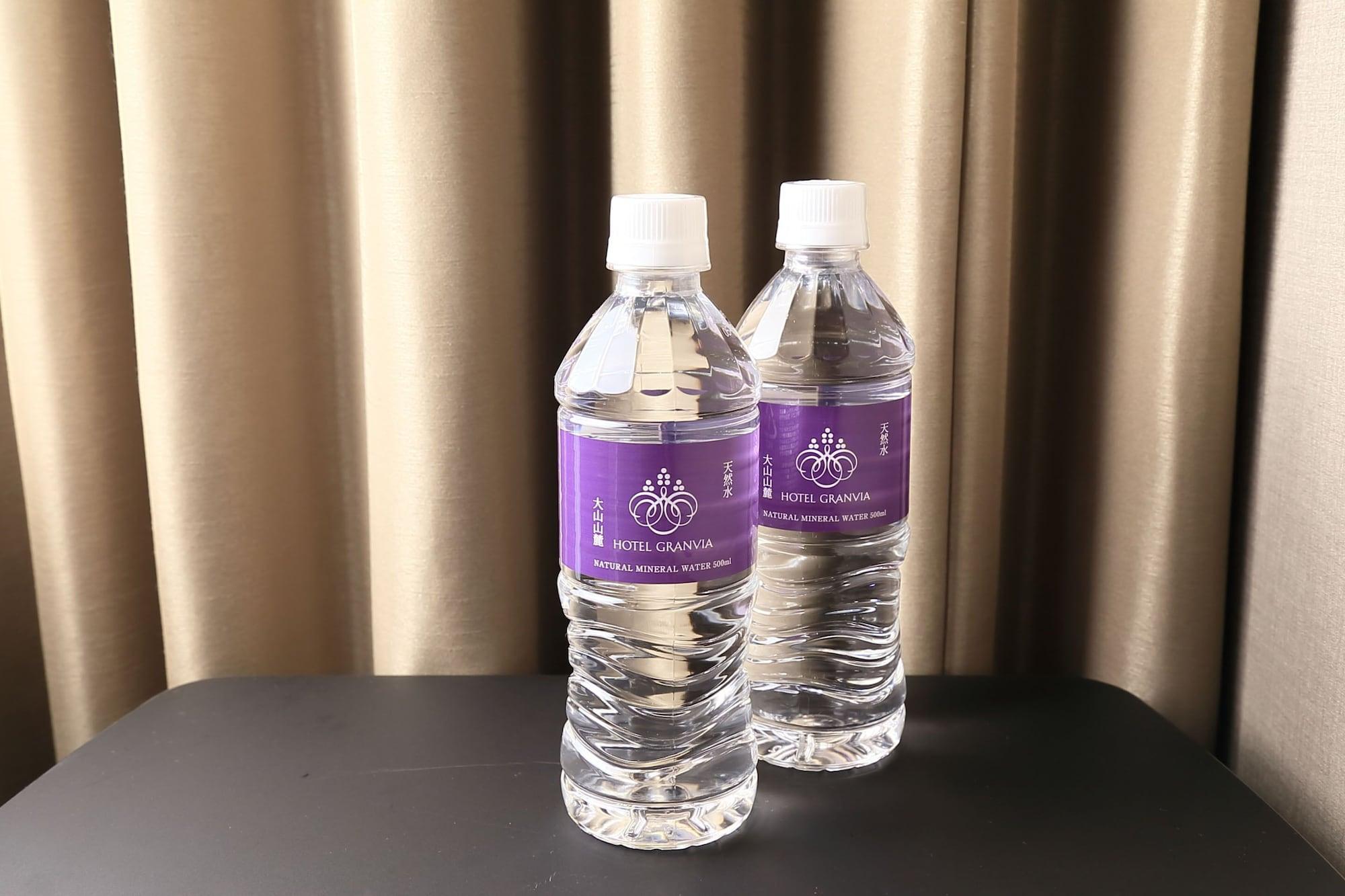 Hotel Granvia Κιότο Εξωτερικό φωτογραφία Bottled water